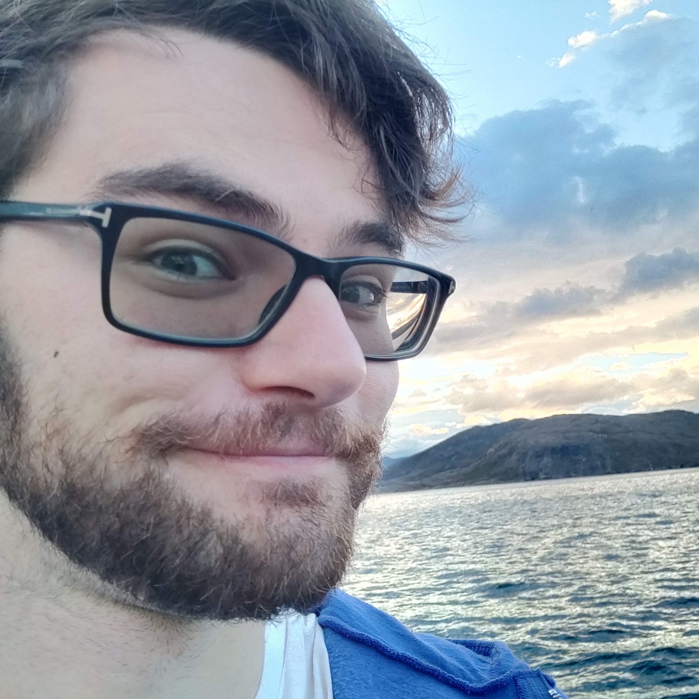 Aaron Mau (he/him)